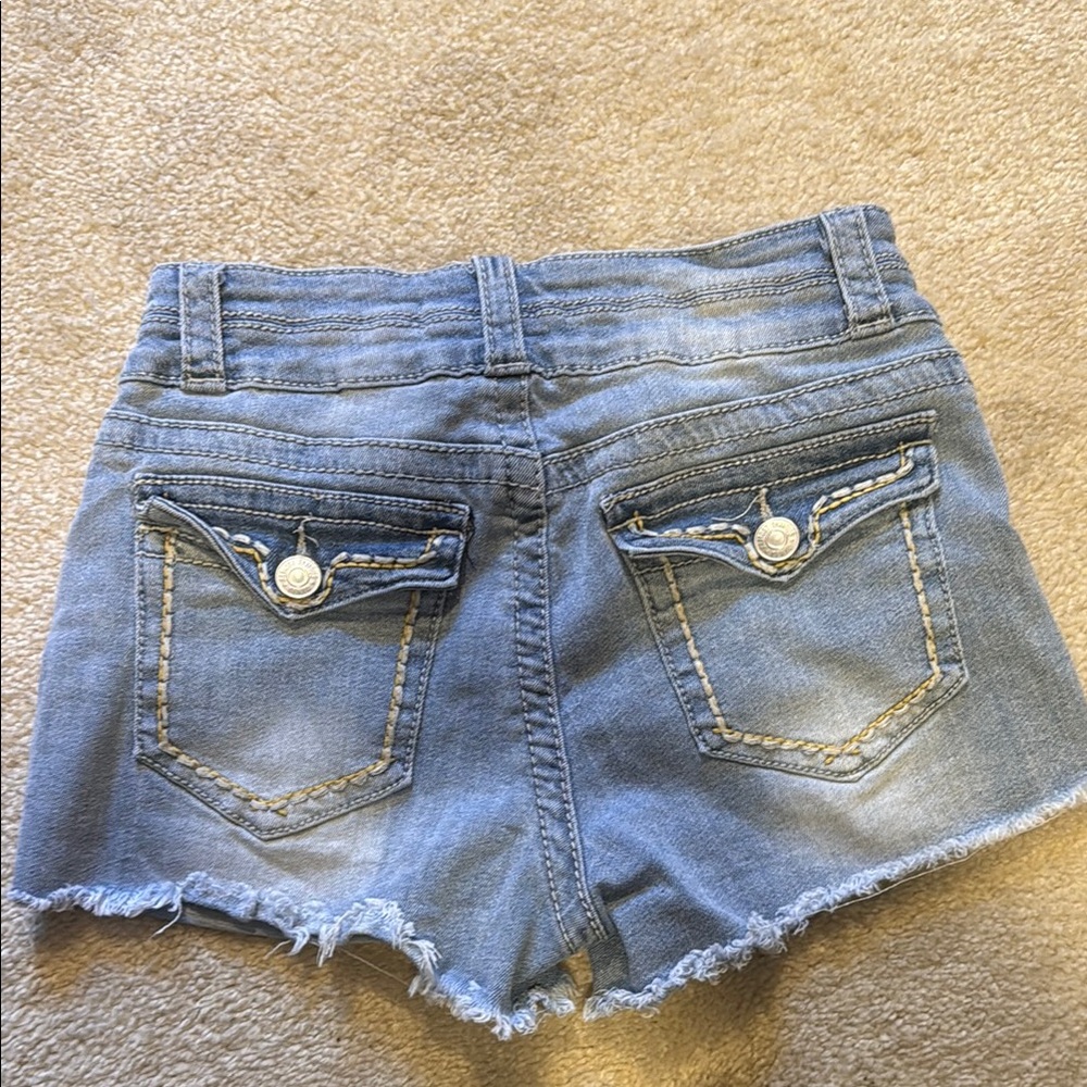 Vintage Blue Jean Shorts with Distressed Hem - Picture 3 of 3